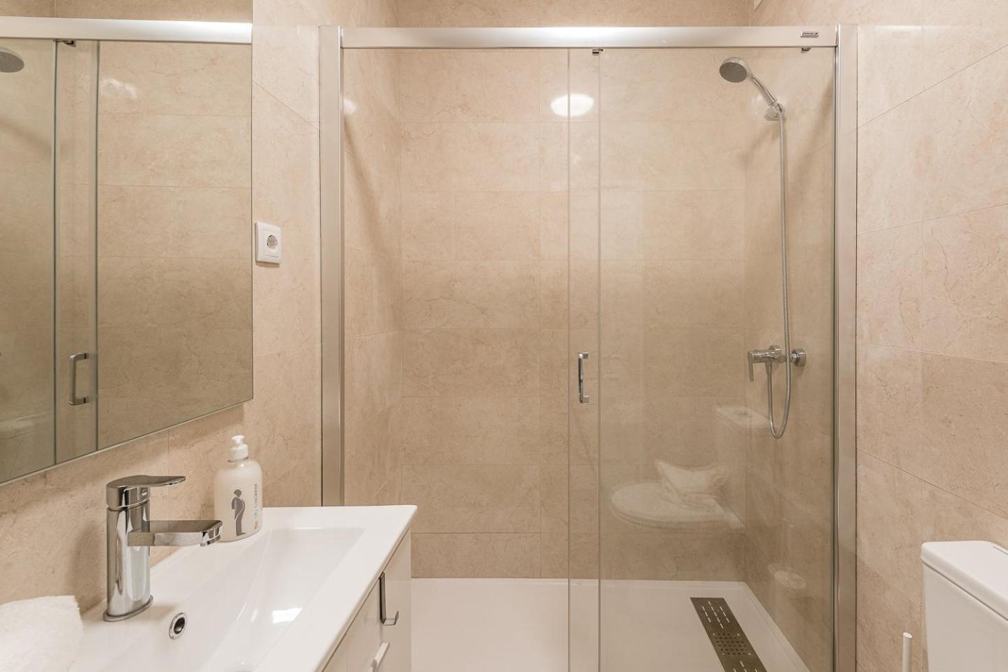 Guestready - Hospitality Atrium - Leite Residence Вила-Нова-ди-Гая Экстерьер фото